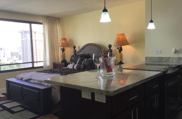 Waikiki Ala Moana Studio 30 days