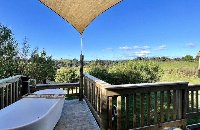Wainui Valley Rural Retreat -Weka
