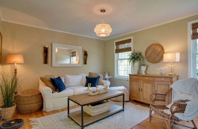 Walk to Beach: Spacious Cape Cod Abode w/Deck!