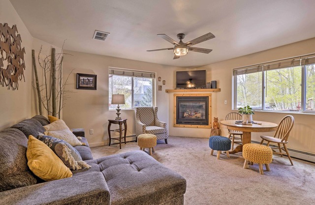 Walk to Frisco Main St: Townhome Steps to Trail!