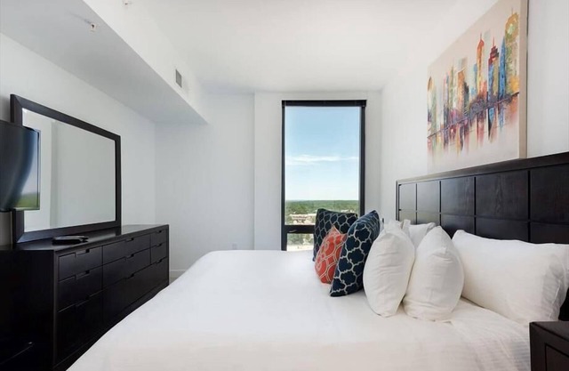 Walk to Metro | 1BR nr Dulles Airport & RTC | Fairfax
