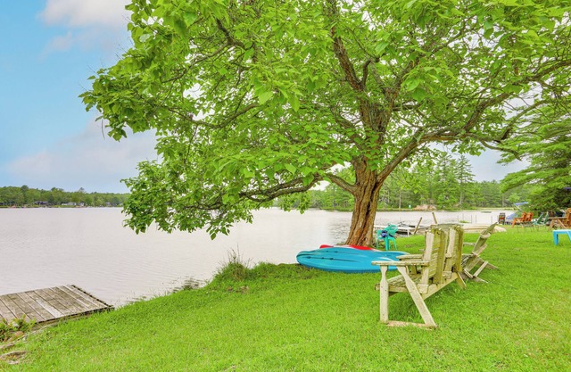Walk to Mohican Lake: Catskills Getaway w/Dock!