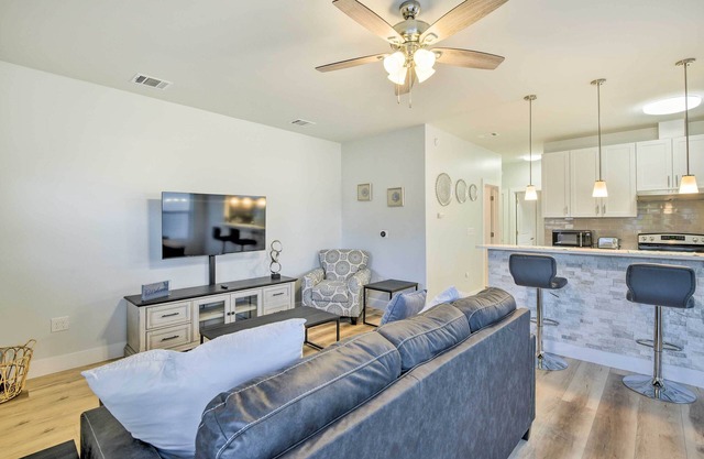 Walk to TCU: Fort Worth Retreat w/Balcony!