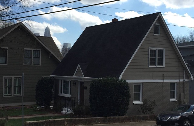 Walk to Uptown-Charming Renovated Cottage in Great Location Overlooking the Skyline!