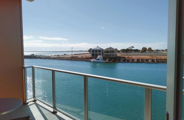 Wallaroo Marina Executive Apartments