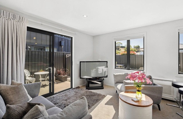 Warm and cosy 2 bedroom house