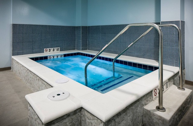 Warm and Welcoming Suite | Free Breakfast, Indoor Pool + Hot Tub