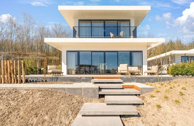 Water Villa with Infrared Sauna and Jetty