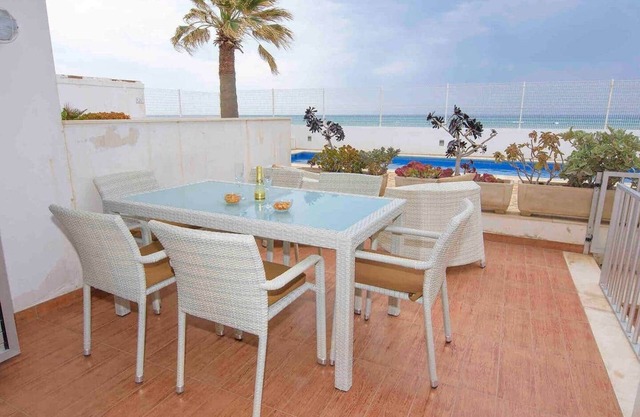Waterfront apartment sea pool air conditioning
