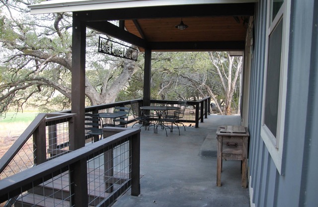 Waterfront Home on Lake Buchanan | Perfect for Entertaining | Sleeps 10