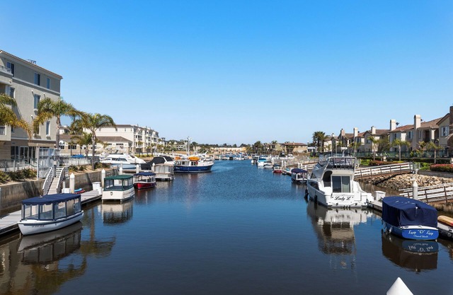 Waterfront Living - Beautiful Oxnard Marina