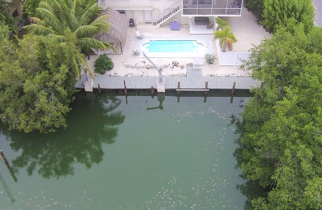 Waterfront Oasis 2Mins2BeachTons dockage VERY Private Immediate ocean/bay access