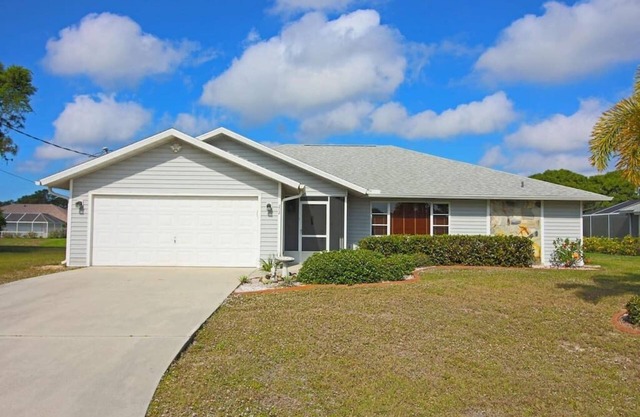 Waterfront Oasis: Rotonda West Canal #202