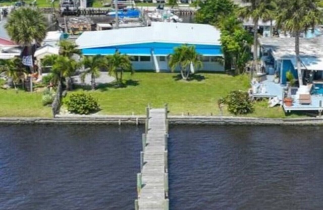 Waterfront Oasis: Sebastian River