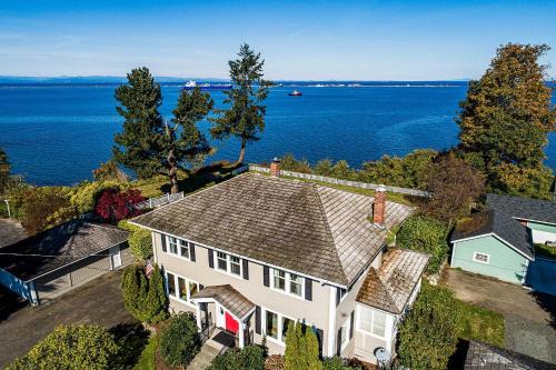 Waterfront Port Angeles Home with Harbor Views