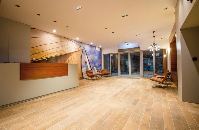 Waterlane Island Deluxe 4 by GrandApartm