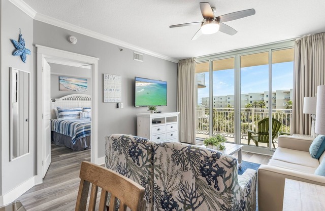 Waterscape 5th Floor A side 1-bedroom -on the beach-