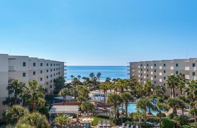 Waterscape C601, Amazing Gulf View! 2K Beds, Xbox, Netflix, Beach Setup
