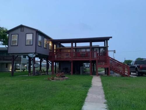 Waterside Oasis at Caney Creek