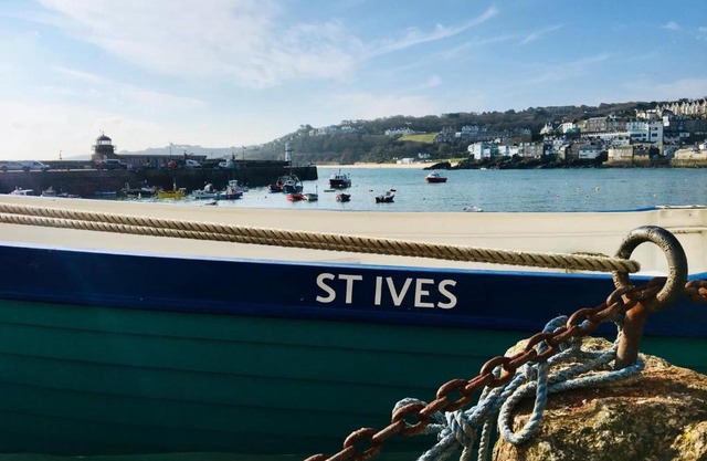 Waves End, St Ives, Hot tub and Parking