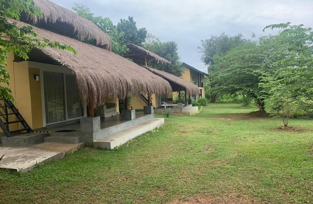 Web of Life Resort Wasgamuwa