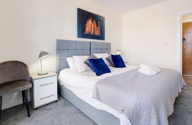 Wednesbury, 1 Bedroom Apartment 206 with Parking