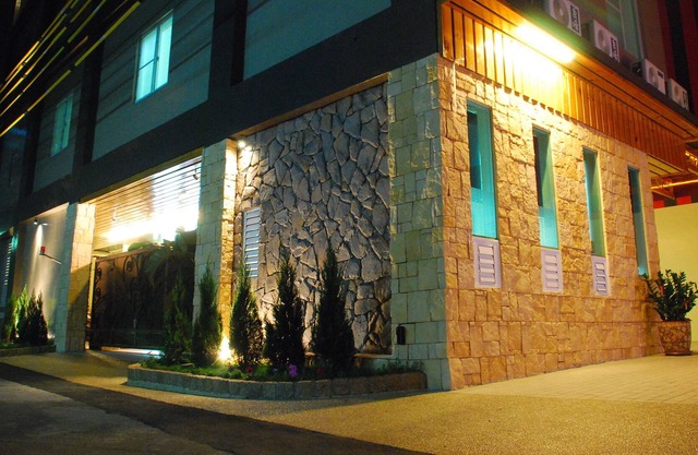 Wei Feng Exquisite Motel Pintung Branch