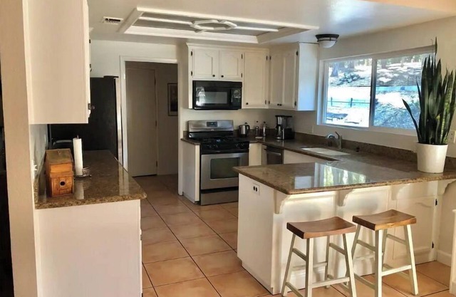 Welcome Inn: Family Friendly Oasis among the Oaks in Wine Country