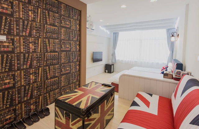 Welcome The Sun Enjoy The Moon