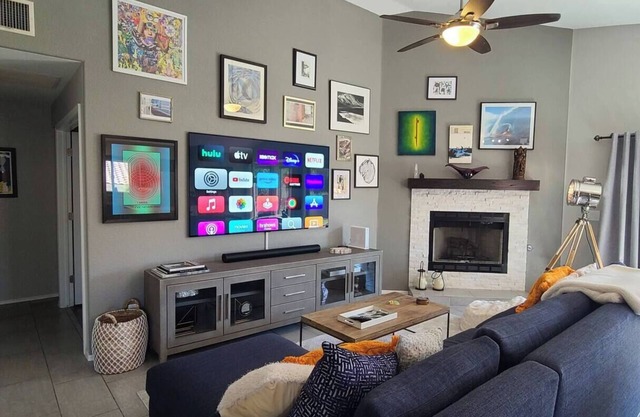 Welcome to Catalina Sunset Oasis—your solar-powered desert paradise