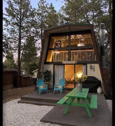 Welcome to The Sugar Shack - a couples retreat!
