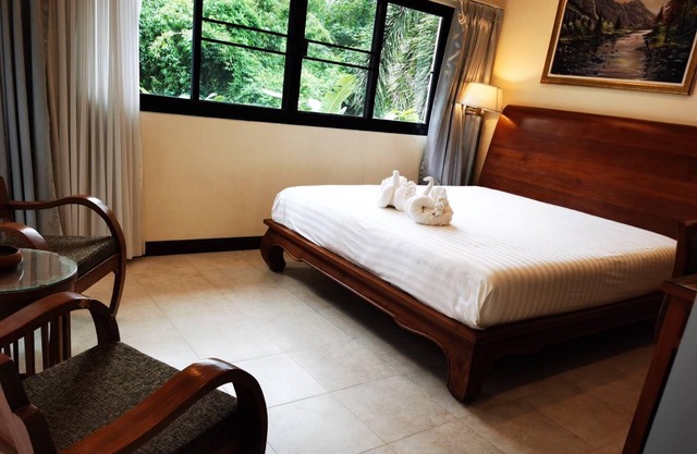 Well-located townhouse for rent in Ao Nang. Great for larger groups!