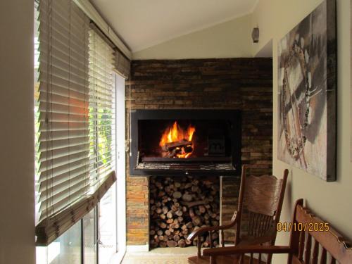 Wembley Home -Heated pool, indoor braai, jacuzzi come relax