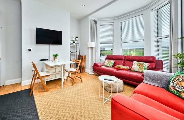 West Beach 3~ Superb Coastal Family Getaway at Sea