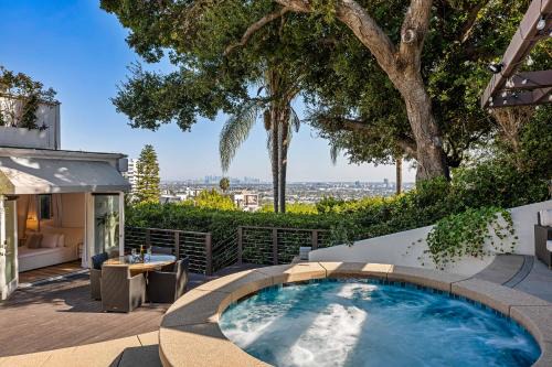 West Hollywood Hills Jacuzzi and Beautiful View