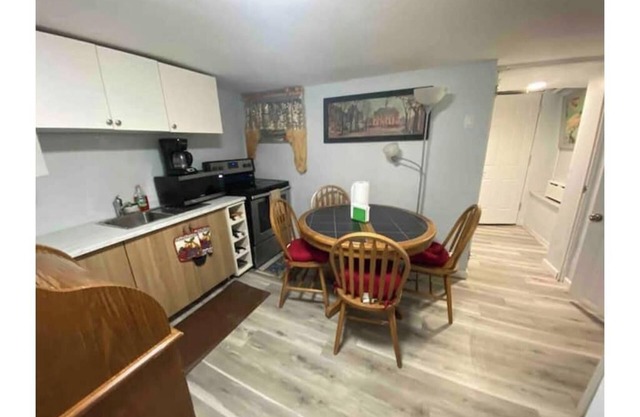 West NewYork NJ, Cozy 2bed apt/backyard 2stay