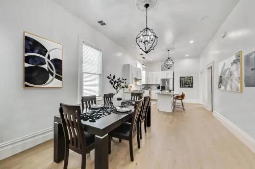 West Oakland Charm 5br4ba Ac Wd