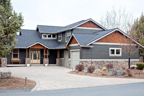 West Ridge Craftsman with Amazing Views