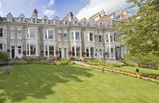 Wheatlands Lodge Hotel