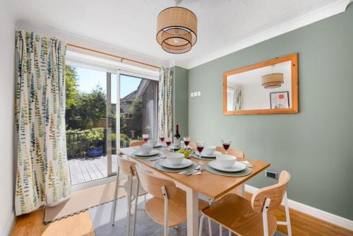 WhiskAwayHomes - Pirie Avenue
