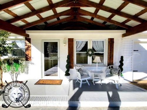 WHITE WOLF Farmhouse Retreat