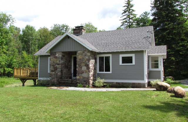 Whiteface Mtn/Wilmington, NY~Hot Tub, Gas Fireplace, 2 Minutes to Whiteface!