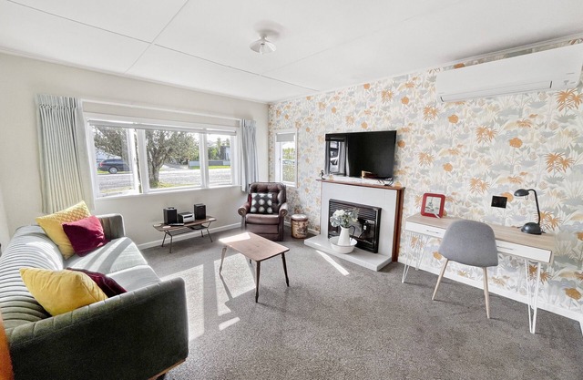 Whitianga Blue Bach - Location Location Location!n