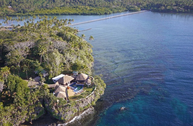 WHOLE PRIVATE ISLAND AND LUXURY VILLA