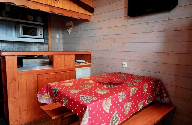 Wifi, 50m from resort center, Ground floor, balcony, tv, ski locker, 40m², Peisey-Vallandry