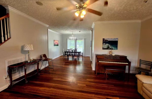 Wildlife Retreat Near the Beach