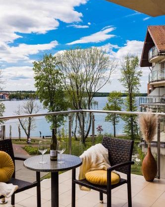 Willa Port Apartament Premium z widokiem na jezioro