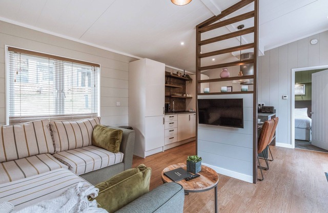 Willow Lodge VIP Hot Tub and Pet Friendly