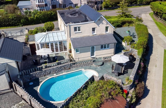 Windy Ridge - 5 Bedroom Holiday Home - Oxwich