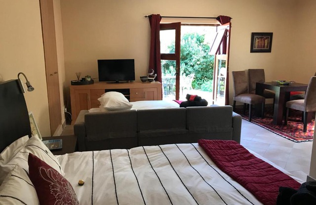 Wine Cottage by the Sea